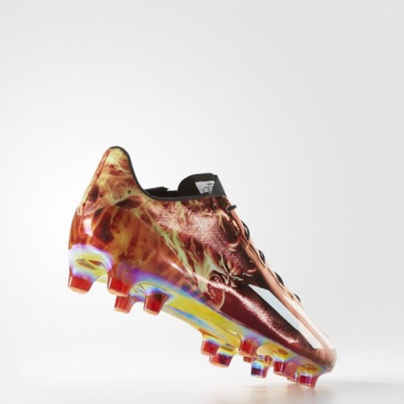 uncaged demon 40 cleats